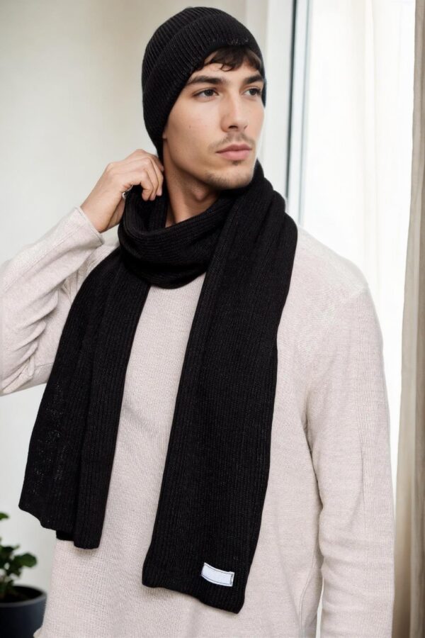 35261 Dewberry Mens Scarf Beret Set-BLACK