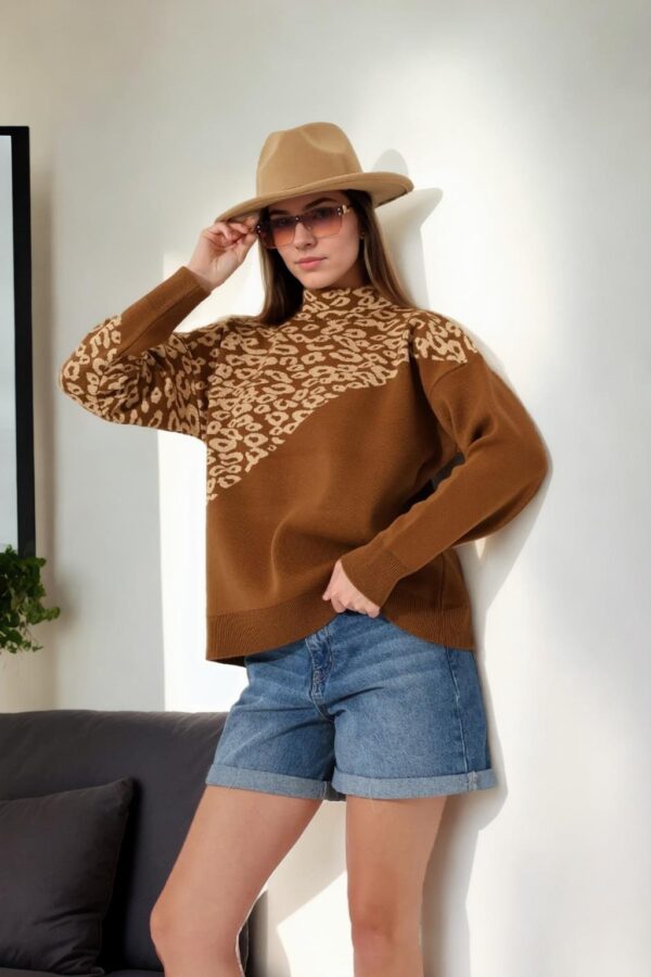 90315 Dewberry Half Turtleneck Leopard Womens Sweater-BROWN