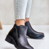 Ankle boots with a low upper insulated with Vinceza fur black