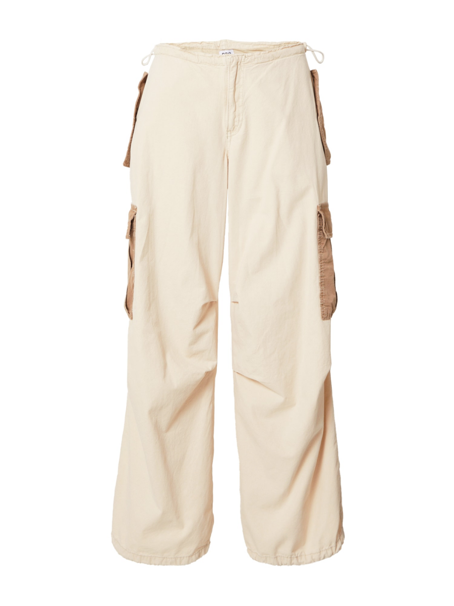 BDG Urban Outfitters Cargo nadrágok  krém / karamell-Hungary