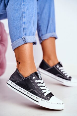 BIG STAR SHOES Női Big Star áttört tornacipő fekete