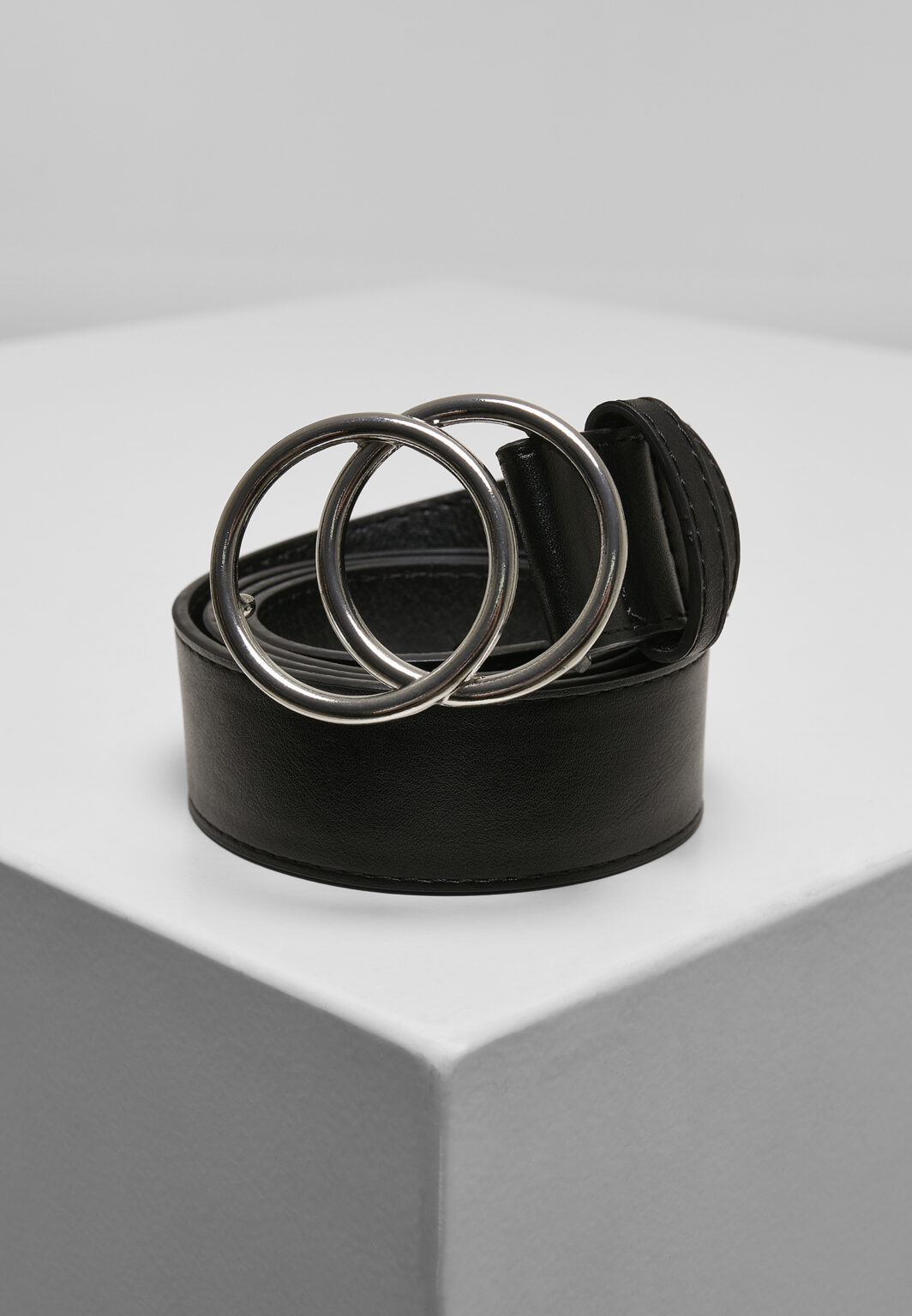 Belt with ring buckle black/silver