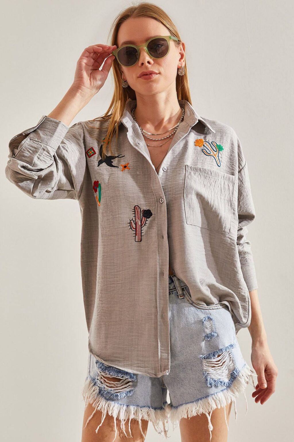 Bianco Lucci Women's Embroidered Linen Shirt