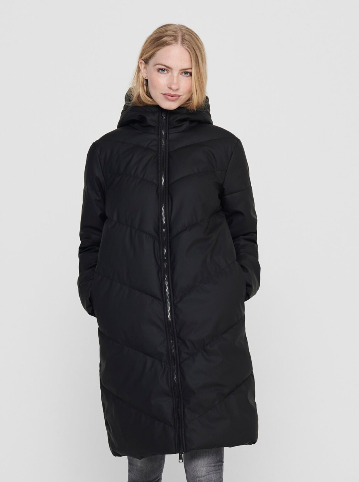 Black winter stitch coat Jacqueline de Yong