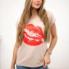 Blouse with beige lip print
