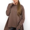 Blouse with flowing mocha at the bottom