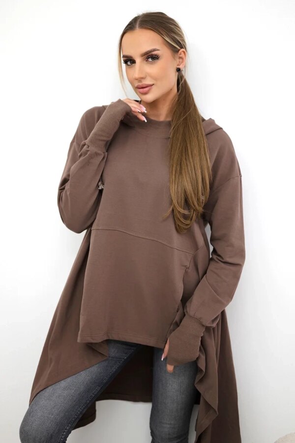Blouse with flowing mocha at the bottom
