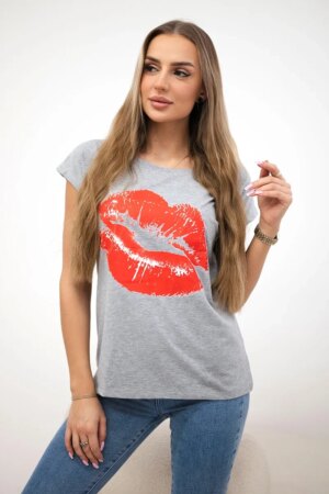Blouse with gray lip print
