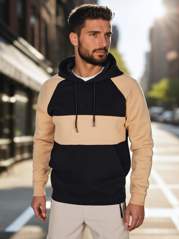 Bluza męska z kapturem w kamelowo-czarne paski Dstreet