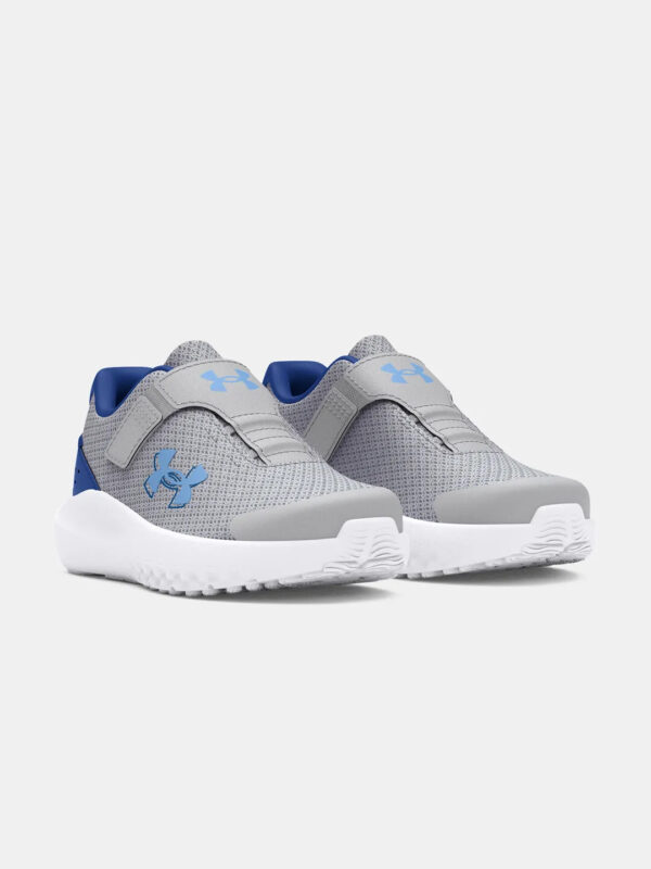 Boys' shoes Under Armour BINF Surge 4 AC