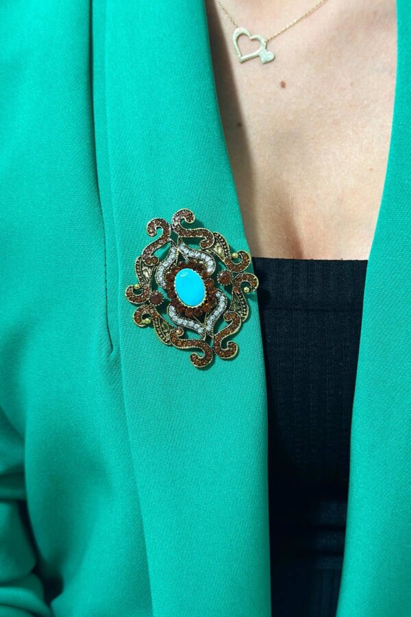 Brooch XZ459-107 gold + blue