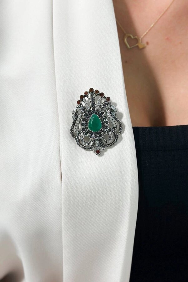 Brooch XZ459-109 silver + green