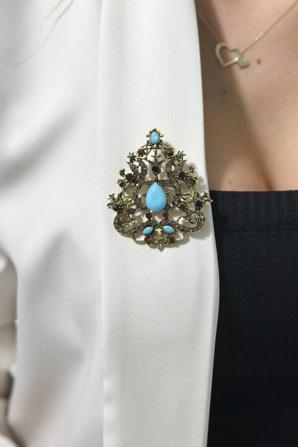 Brooch XZ459-191 gold + blue