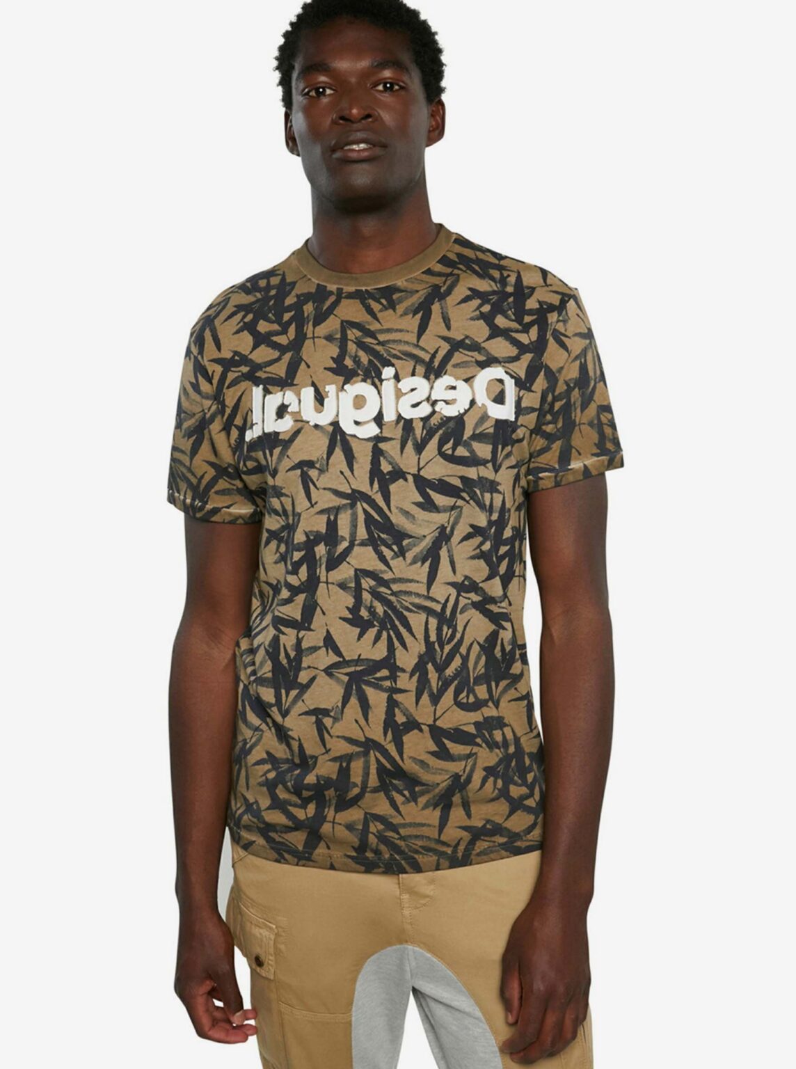 Brown men's patterned T-shirt Desigual TS Cesarion - Men