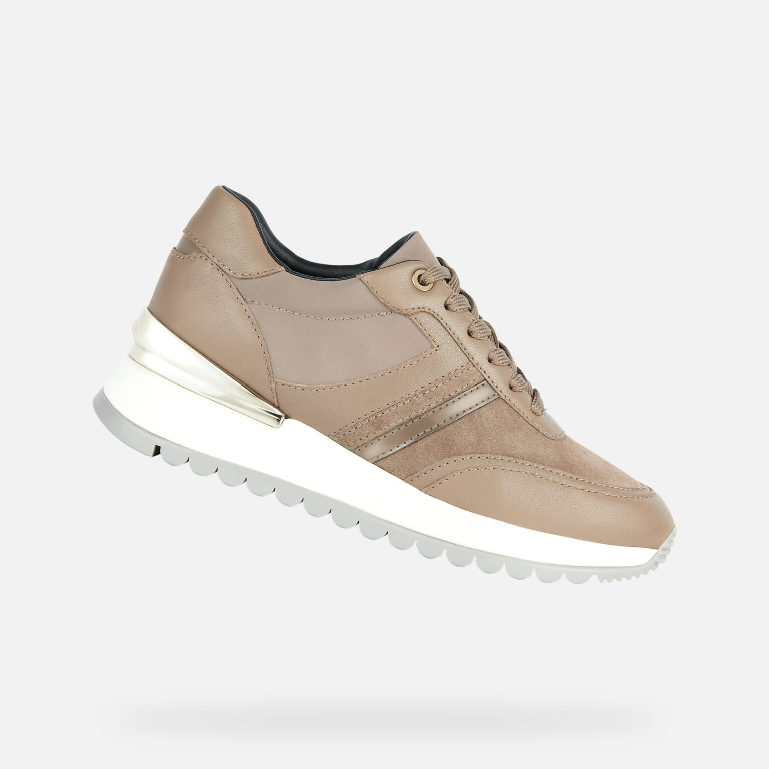 Brown women's sneakers Geox Desya - Women's