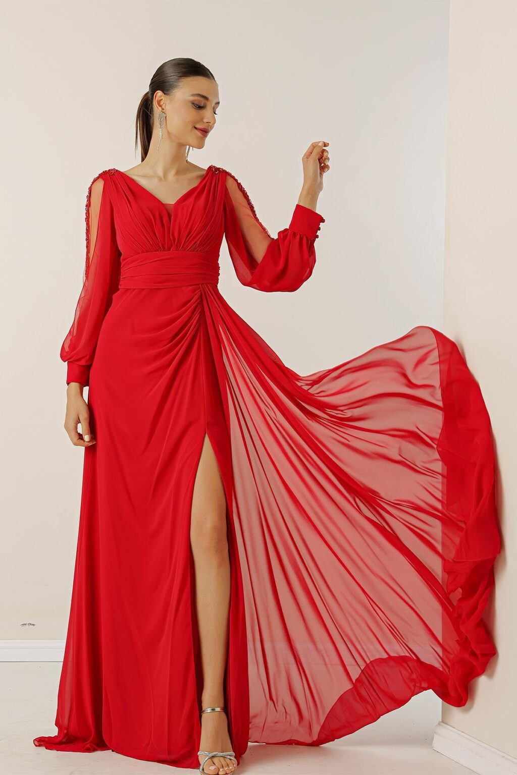 By Saygı V-nyakú elülső draped bélelt ujjak tüll guipure részletes széles testintervallum sifon hosszú ruha