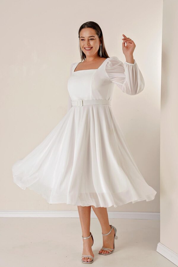 By Saygı szögletes nyakú derékszíjas bélelt plus size sifon ruha