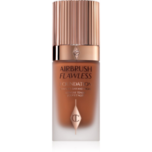 Charlotte Tilbury Airbrush Flawless Magas fedésű alapozó matt hatással árnyalat 15 Cool 30 ml