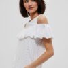 Cold blouse with ruffles