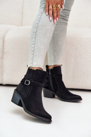 Cowgirl ankle boots with pointed noses