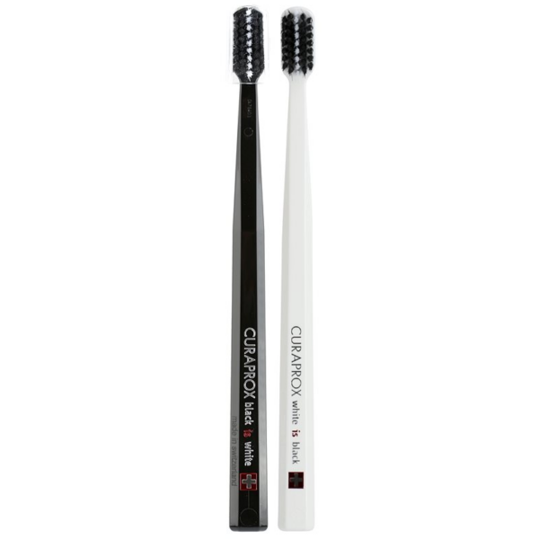 Curaprox Black is White fogkefe ultra soft Black & White 2 db-Ár