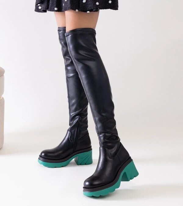 D/CEO Beige boots Huff