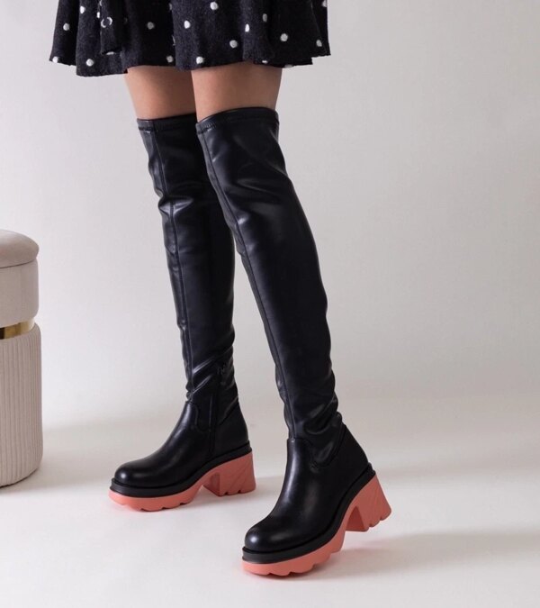 D/CEO Beige boots Huff