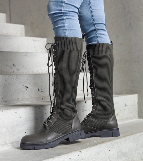 D/CEO Black insulated boots Castro
