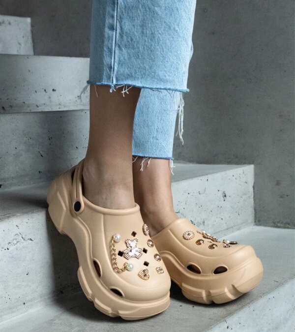 D/CEO Black sandals on a block heel Millo