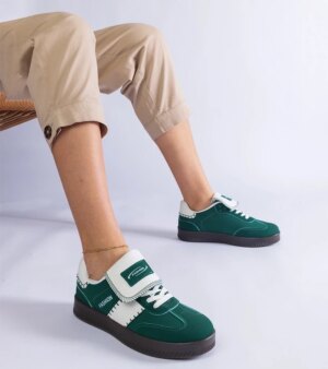 D/CEO White trainers Justar