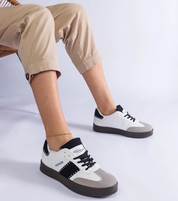 D/CEO White trainers Justar