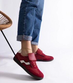 D/CEO White trainers Justar