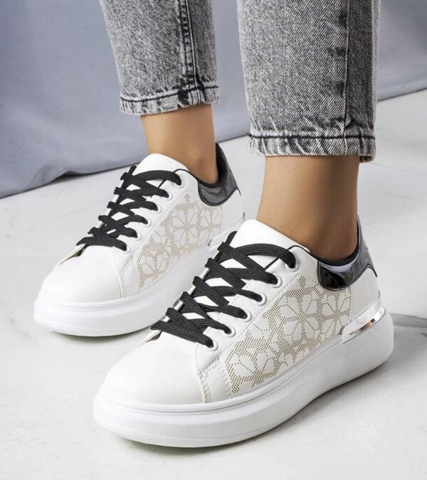 D/CEO White trainers Justar