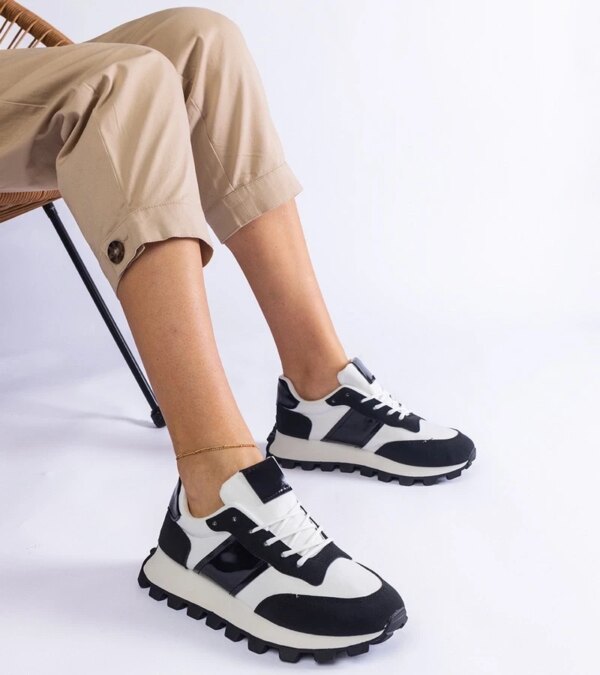 D/CEO White trainers Justar