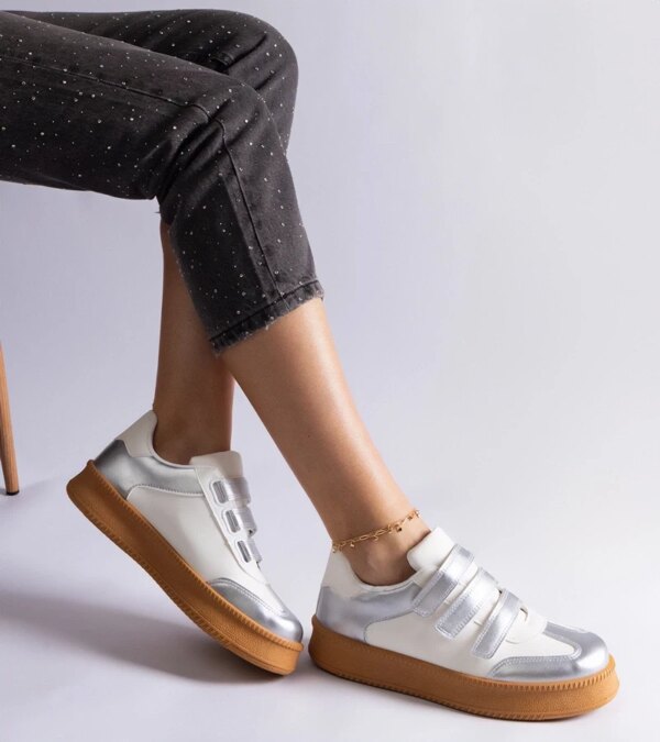 D/CEO White trainers Justar