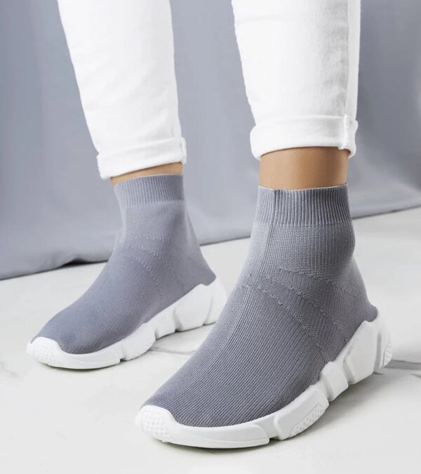 D/CEO White trainers Justar