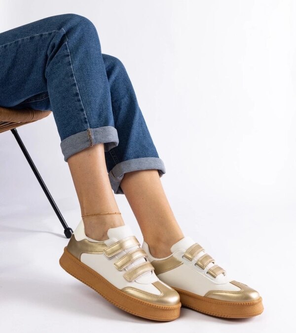 D/CEO White trainers Justar
