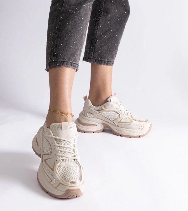D/CEO White trainers Justar