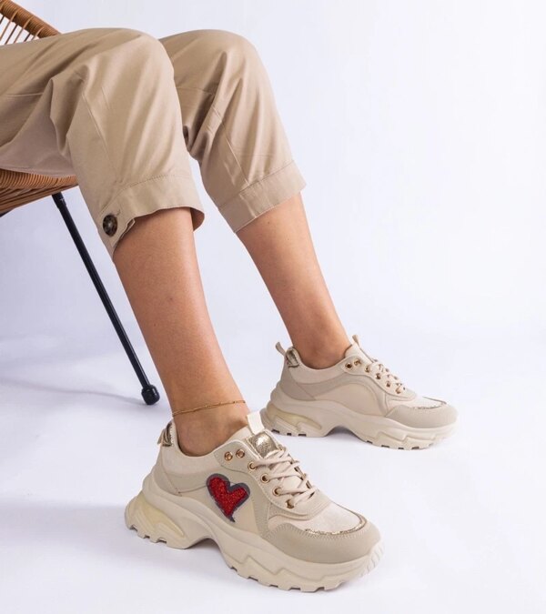 D/CEO White trainers Justar