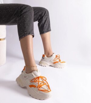 D/CEO White trainers Justar