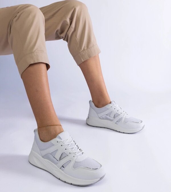 D/CEO White trainers Justar