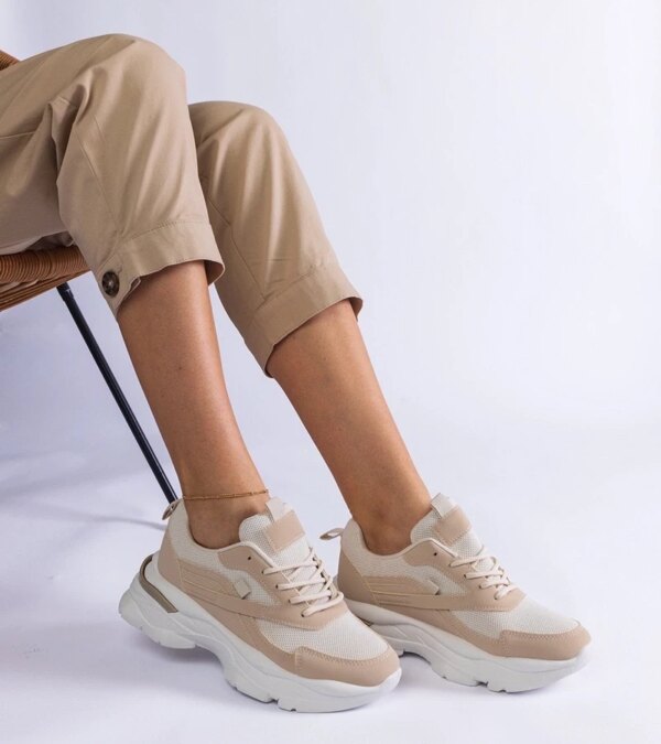 D/CEO White trainers Justar