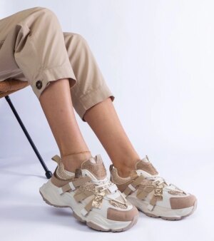 D/CEO White trainers Justar