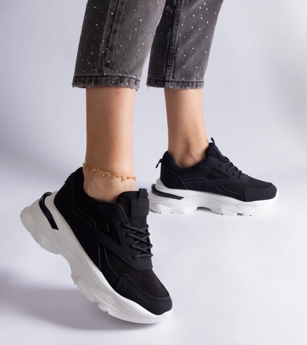 D/CEO White trainers Justar