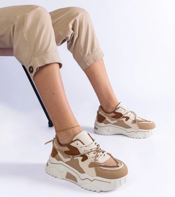 D/CEO White trainers Justar