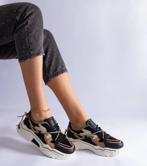 D/CEO White trainers Justar