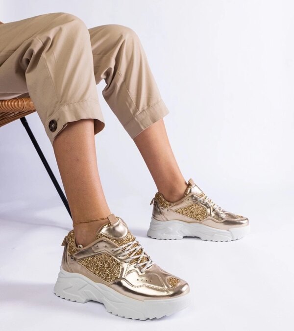 D/CEO White trainers Justar