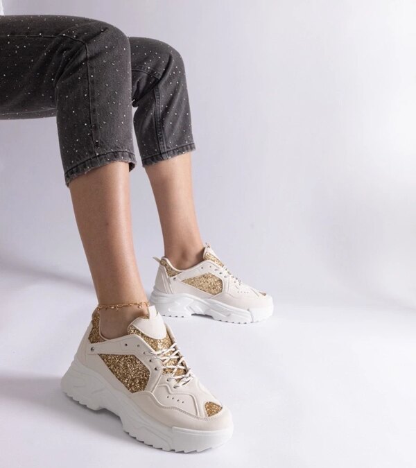 D/CEO White trainers Justar
