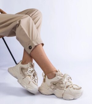 D/CEO White trainers Justar