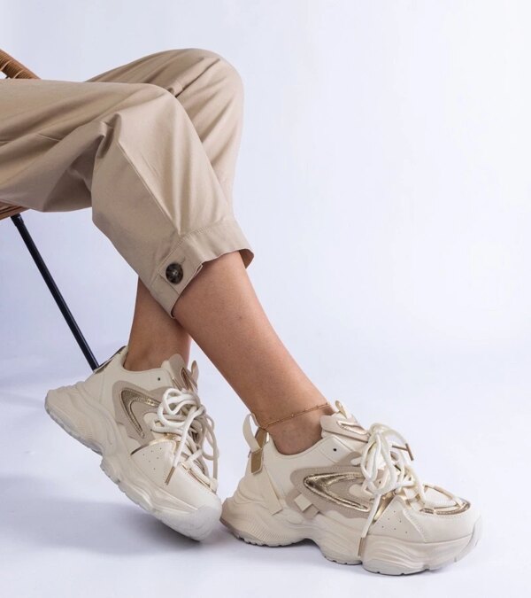 D/CEO White trainers Justar